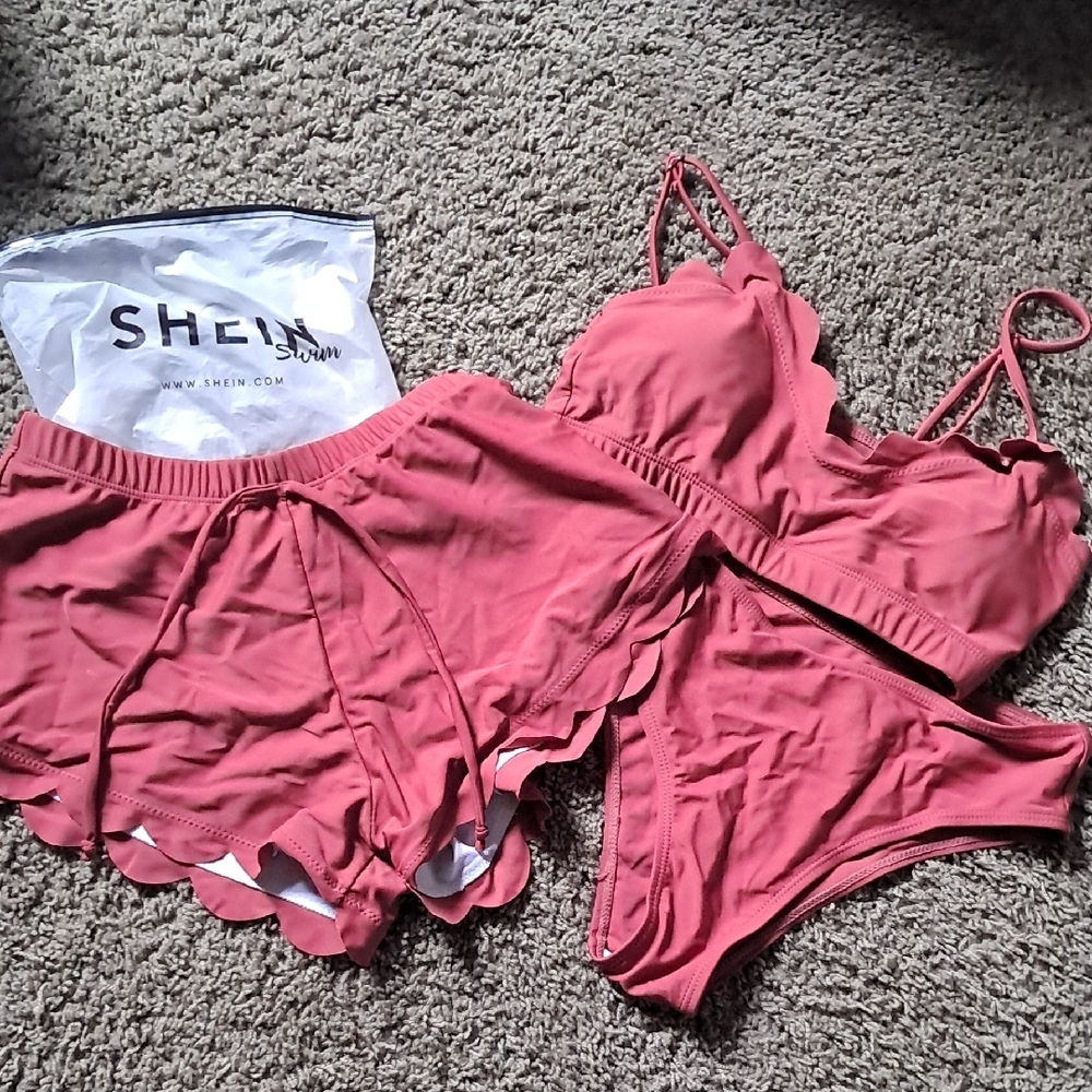 Shein Pink Scalloped Bikini Set